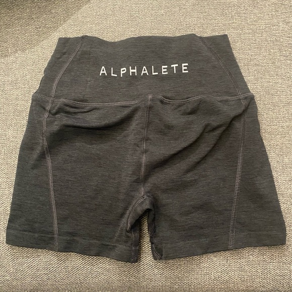 Alphalete Revival Shorts - Picture 3 of 4